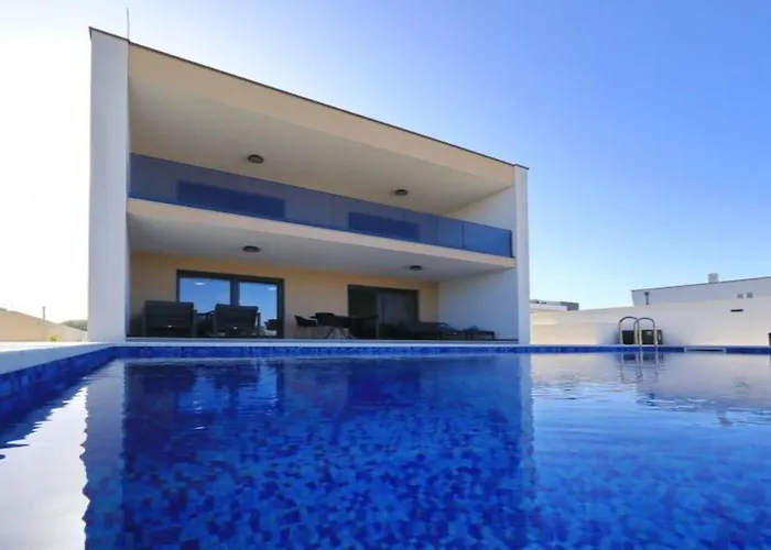 Good Vibes With Heated Pool Villa *