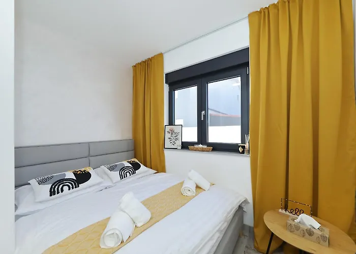 Good Vibes With Heated Pool Villa