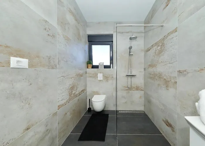 Good Vibes With Heated Pool Villa Vrsi