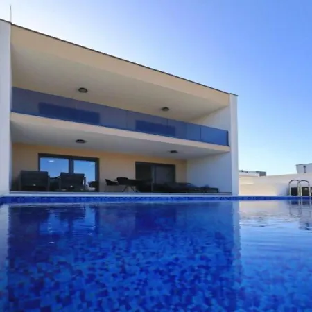 Good Vibes With Heated Pool Willa *