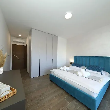 Villa Good Vibes With Heated Pool